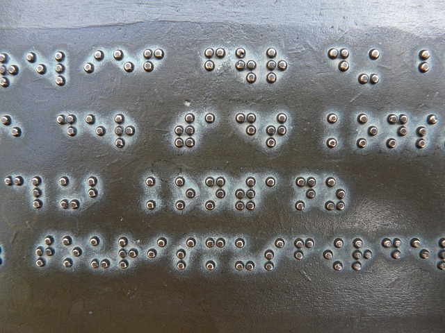 Kdo ​by měl využívat‍ Braillovo písmo a jak jim‌ může pomoci