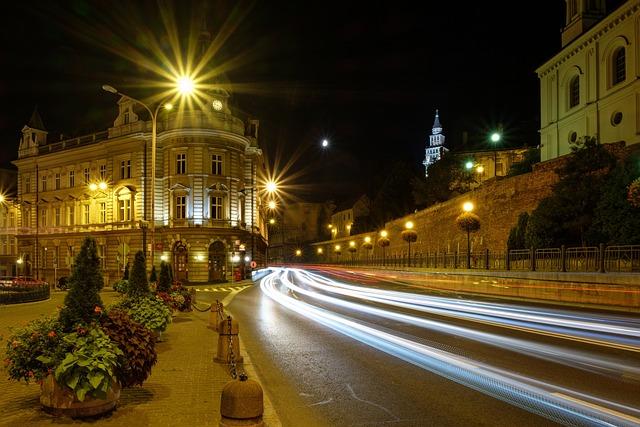 Jak vybrat správnou velikost Kříže s Kapsou pro vaše miminko